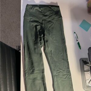 size 4 23” wunder under train lululemon leggings